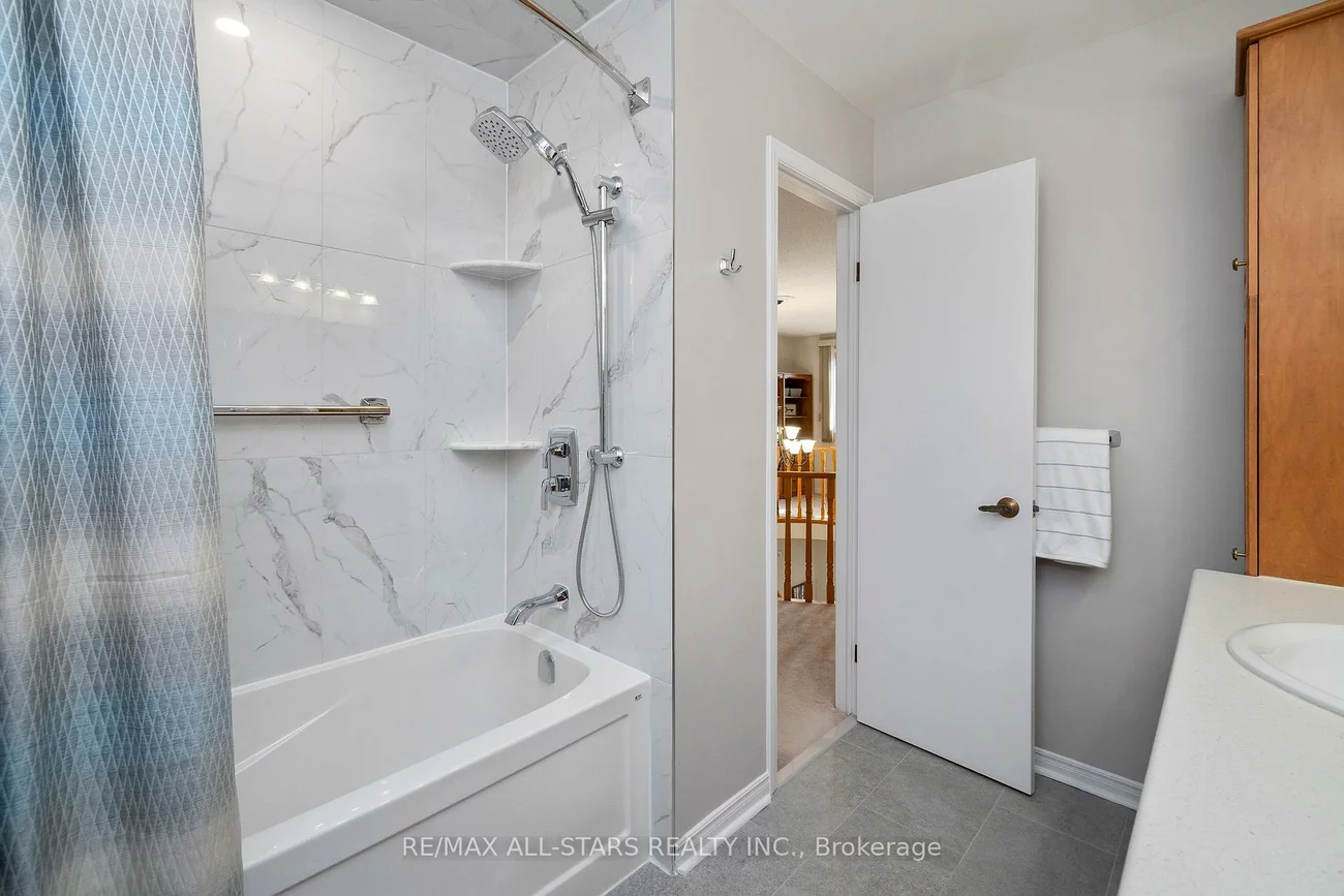 33, Carpenter, Raymerville, Markham