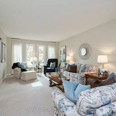 33, Carpenter, Raymerville, Markham