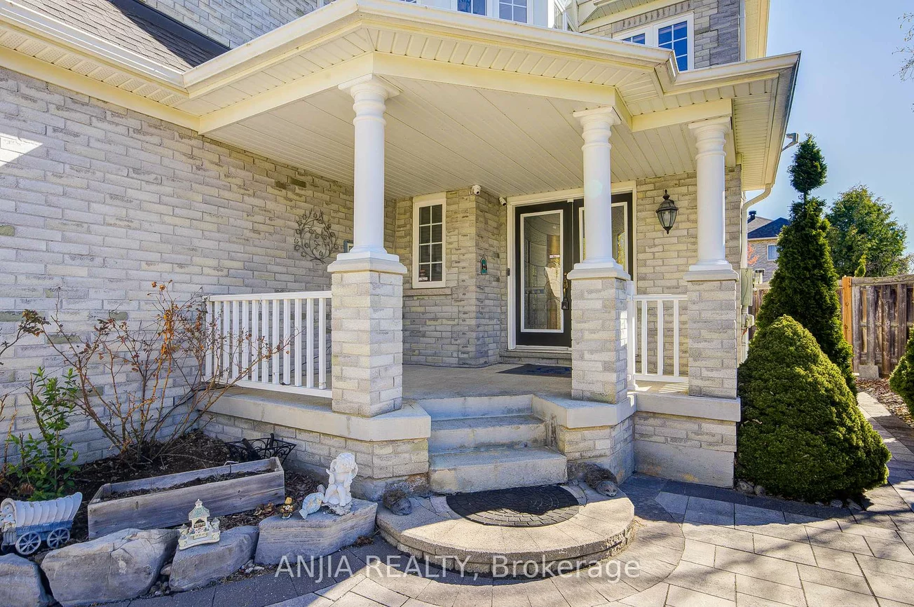 78, Hollylane, Berczy, Markham