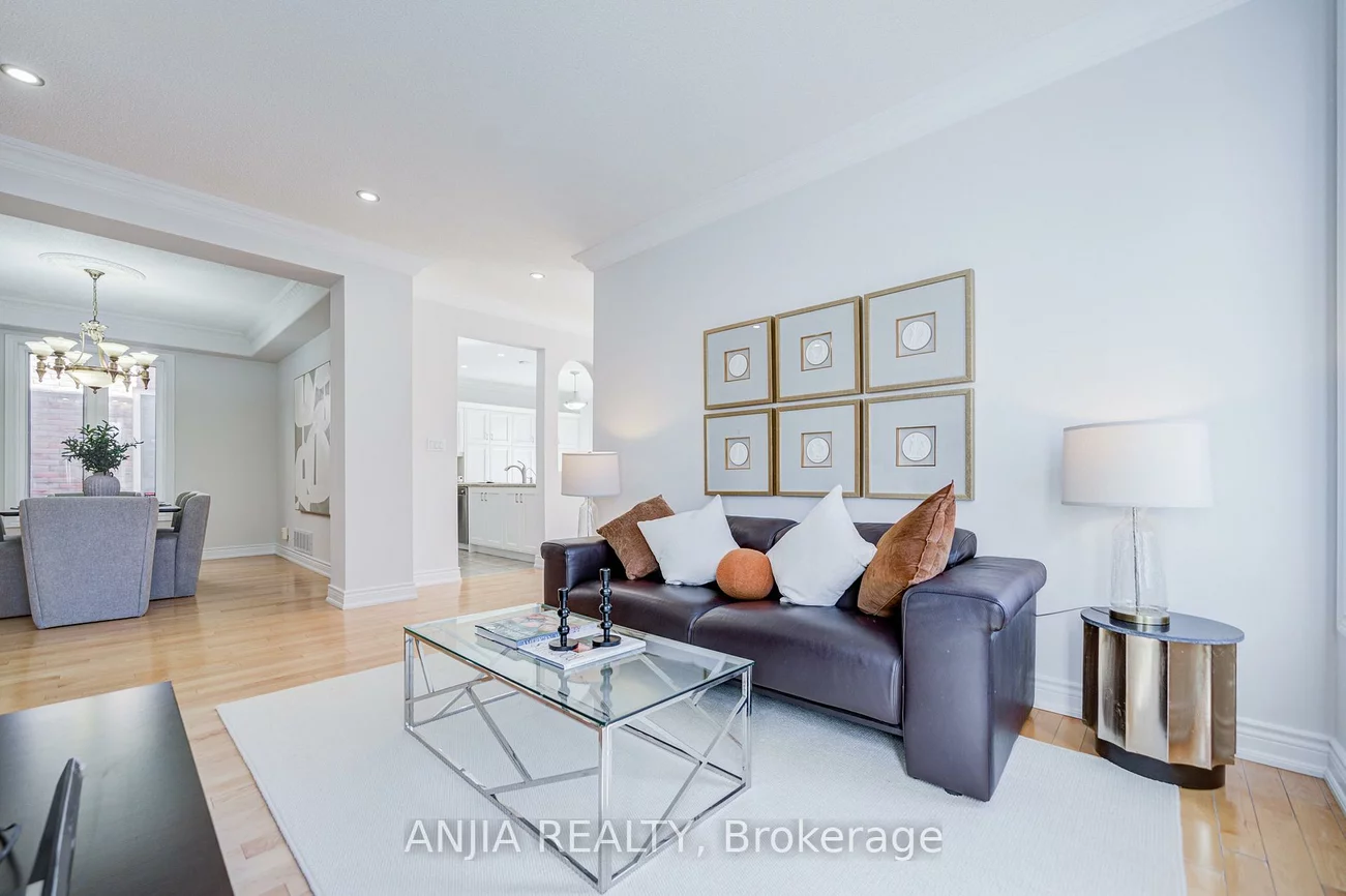 78, Hollylane, Berczy, Markham