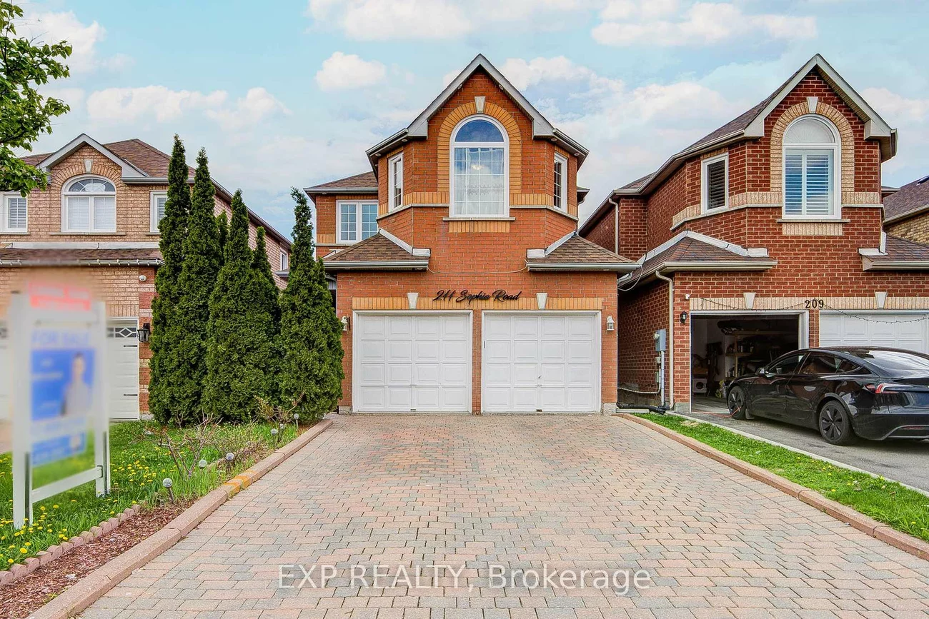 211, Sophia, Middlefield, Markham
