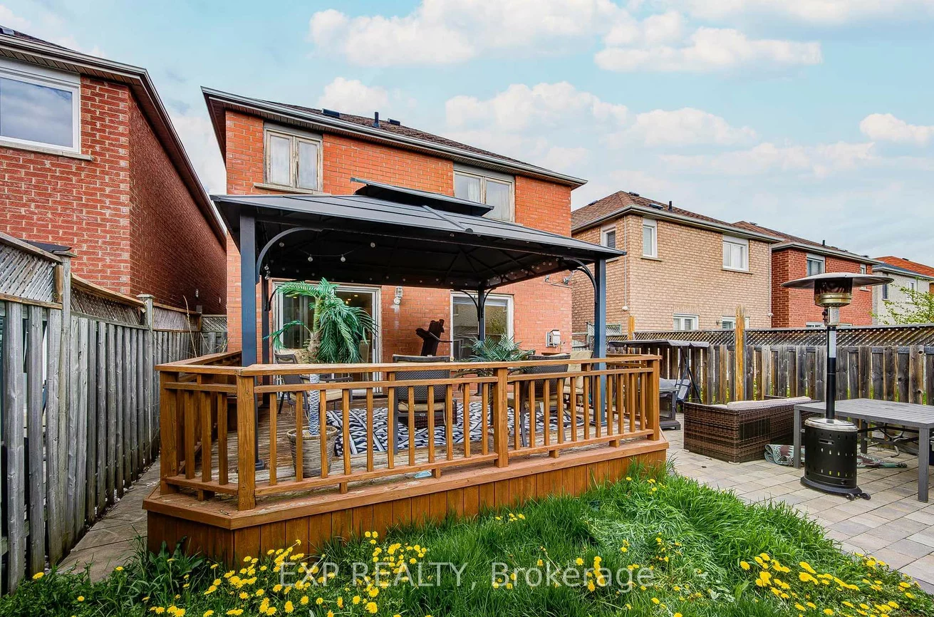 211, Sophia, Middlefield, Markham