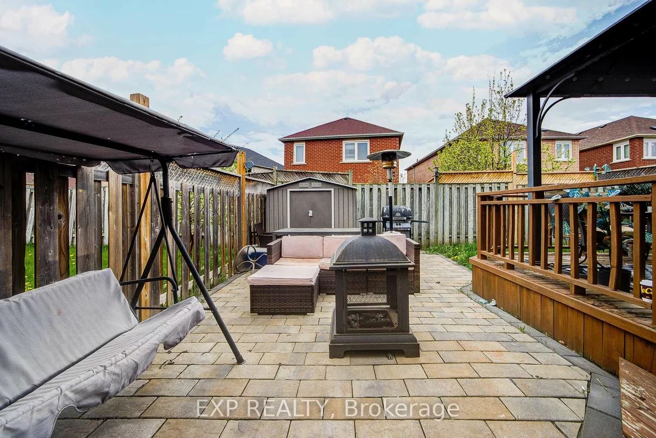 211, Sophia, Middlefield, Markham