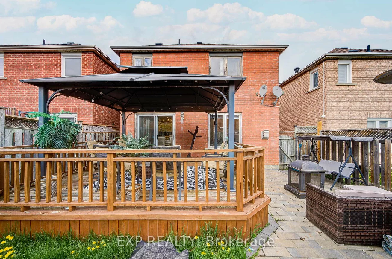 211, Sophia, Middlefield, Markham