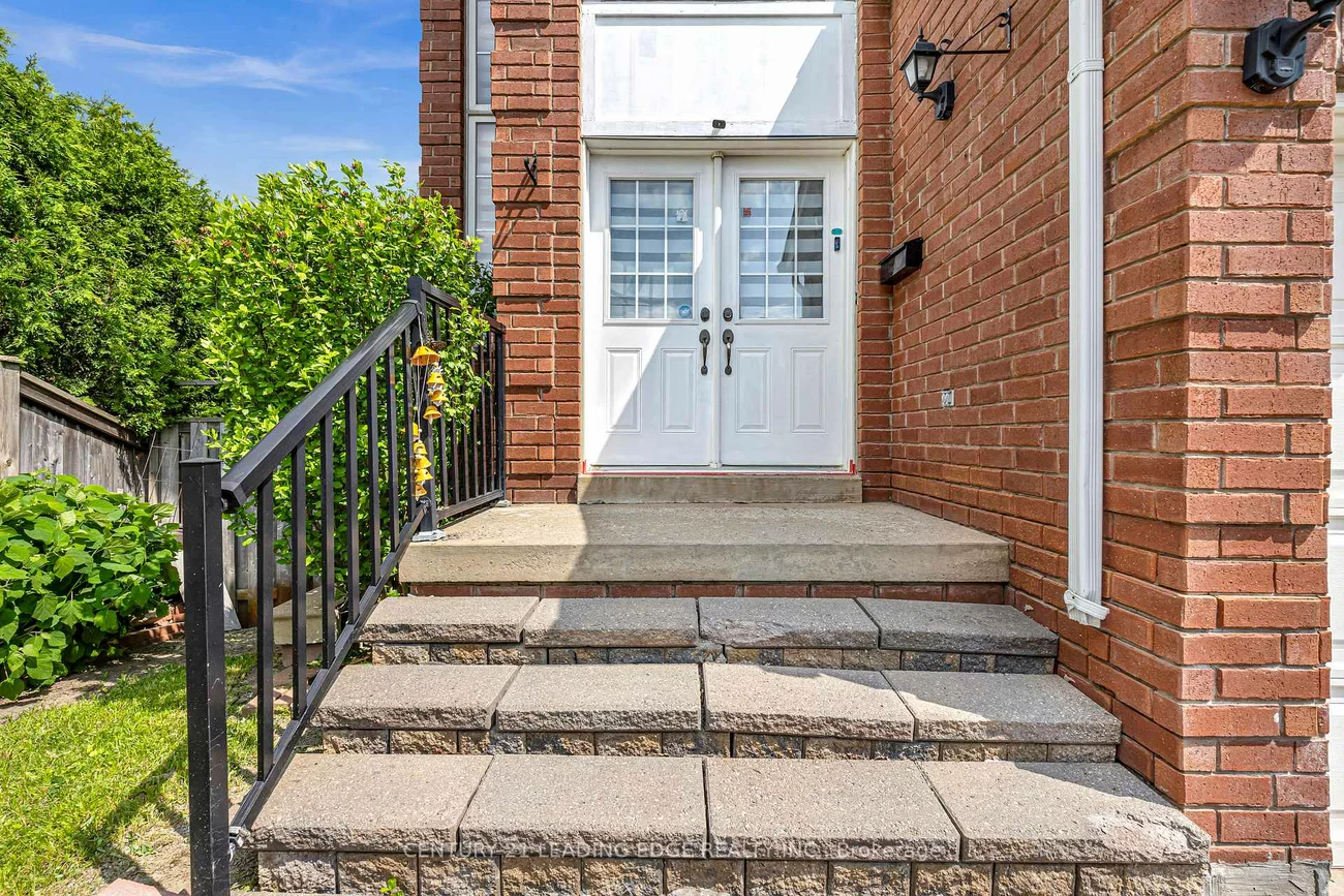 40, Ann Louise, Cedarwood, Markham