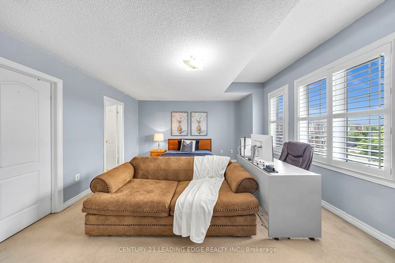 40, Ann Louise, Cedarwood, Markham