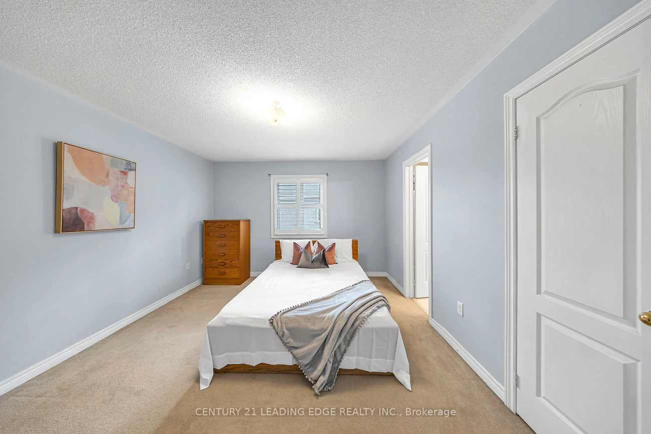 40, Ann Louise, Cedarwood, Markham