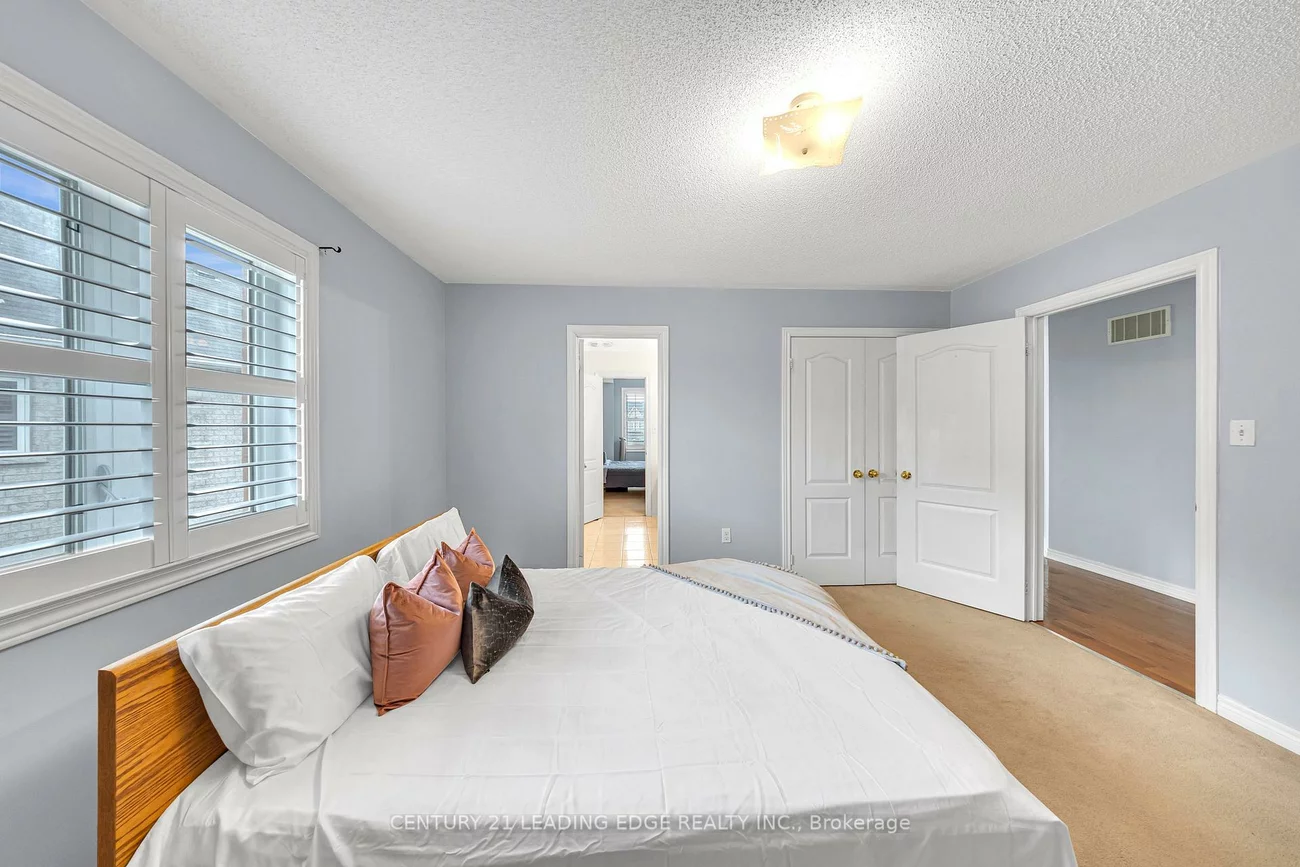 40, Ann Louise, Cedarwood, Markham