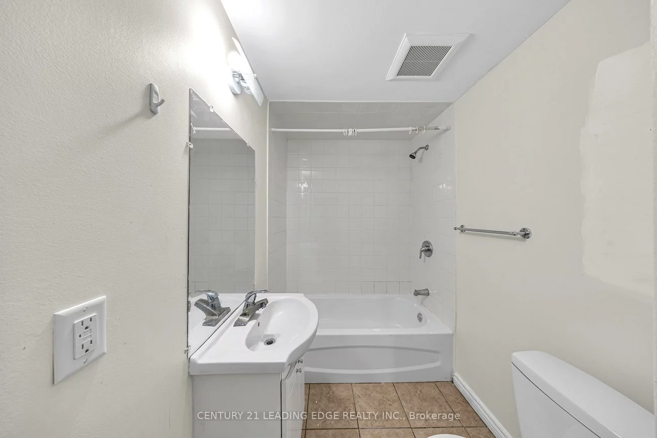 40, Ann Louise, Cedarwood, Markham