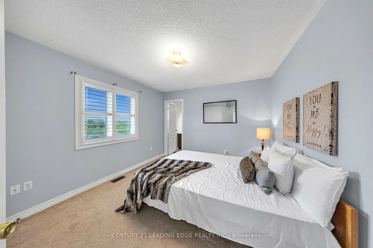 40, Ann Louise, Cedarwood, Markham