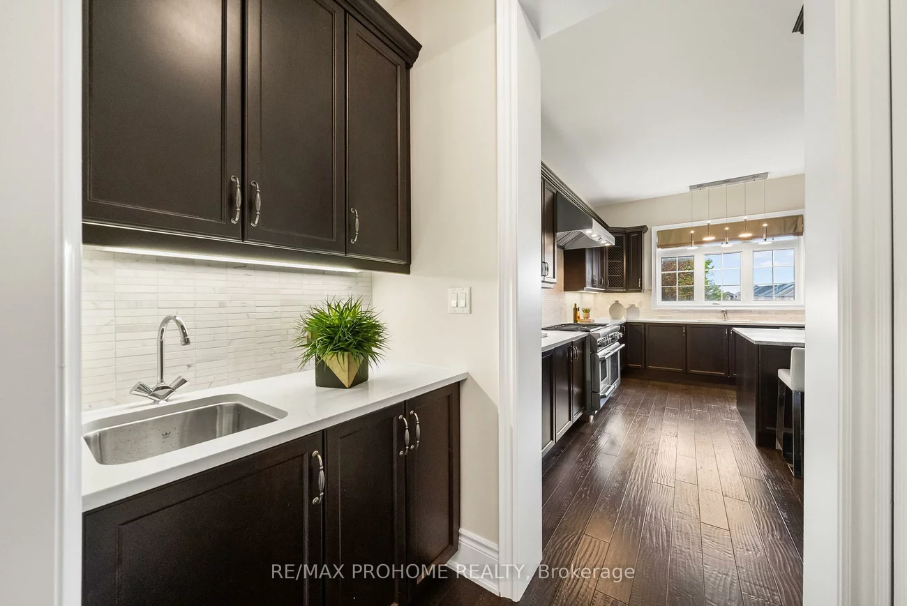 10605, Victoria Square, Victoria Square, Markham