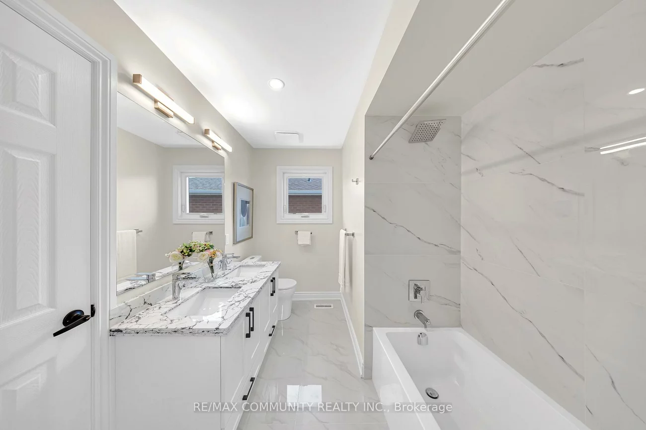 83, Kyla, Milliken Mills East, Markham