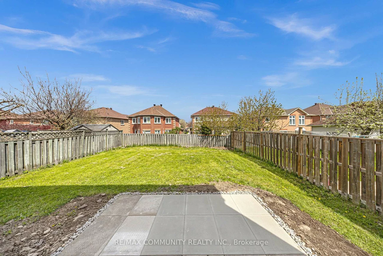 83, Kyla, Milliken Mills East, Markham