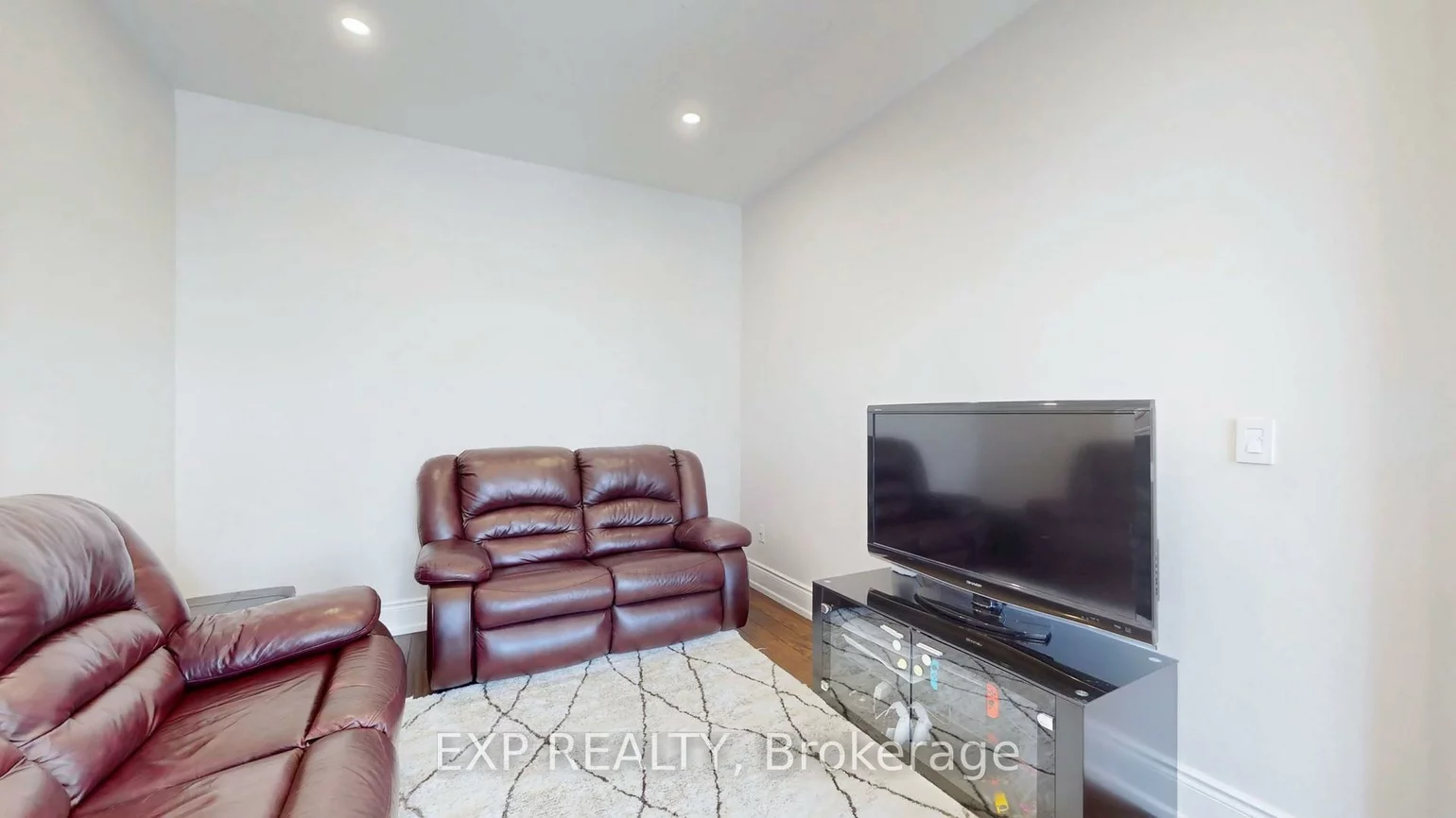 71, Golden Meadow, Wismer, Markham
