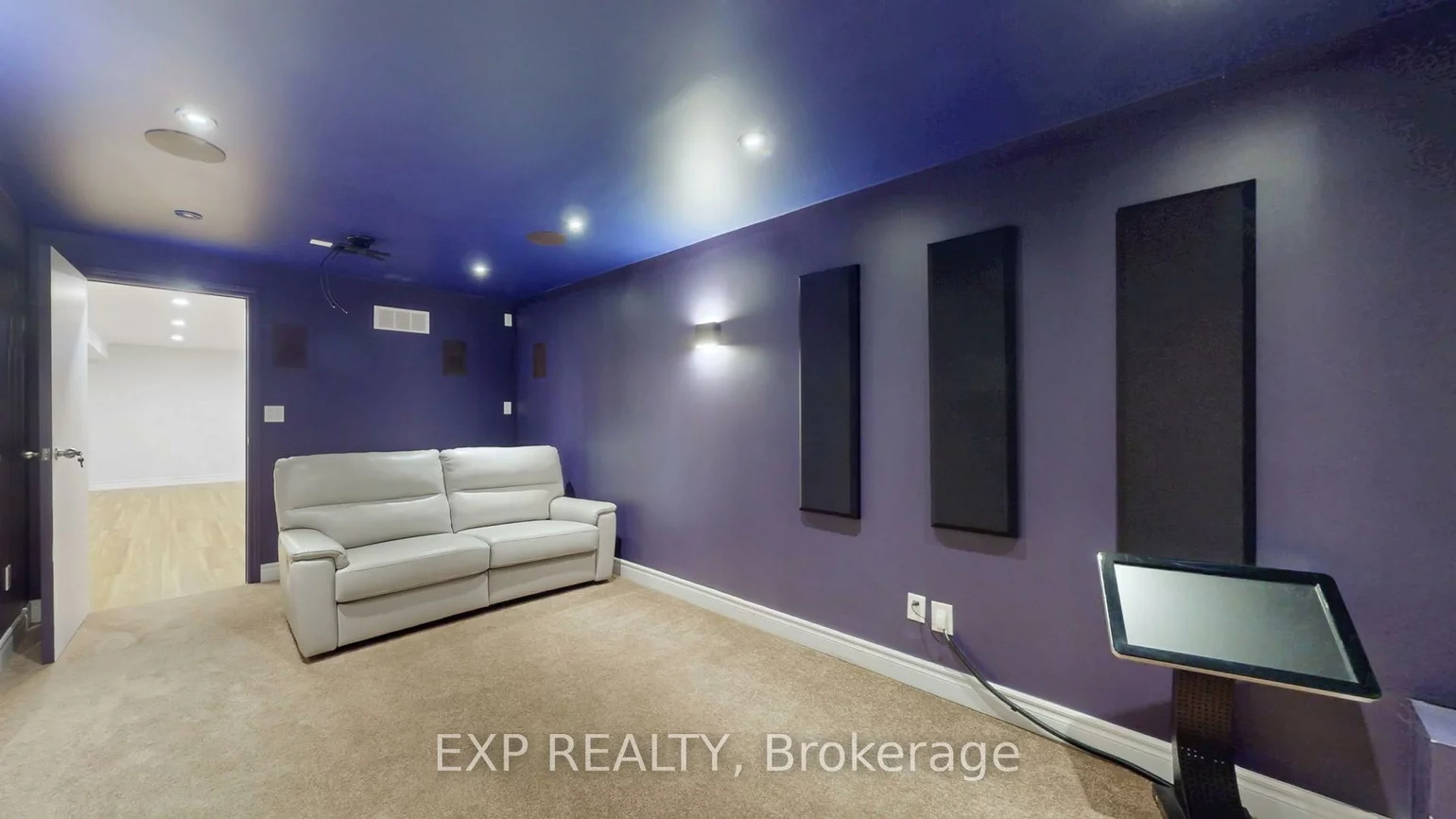 71, Golden Meadow, Wismer, Markham