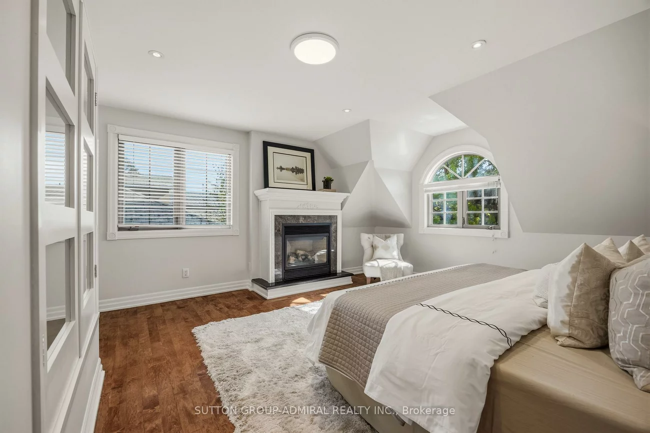 47, Johnson, Thornhill, Markham
