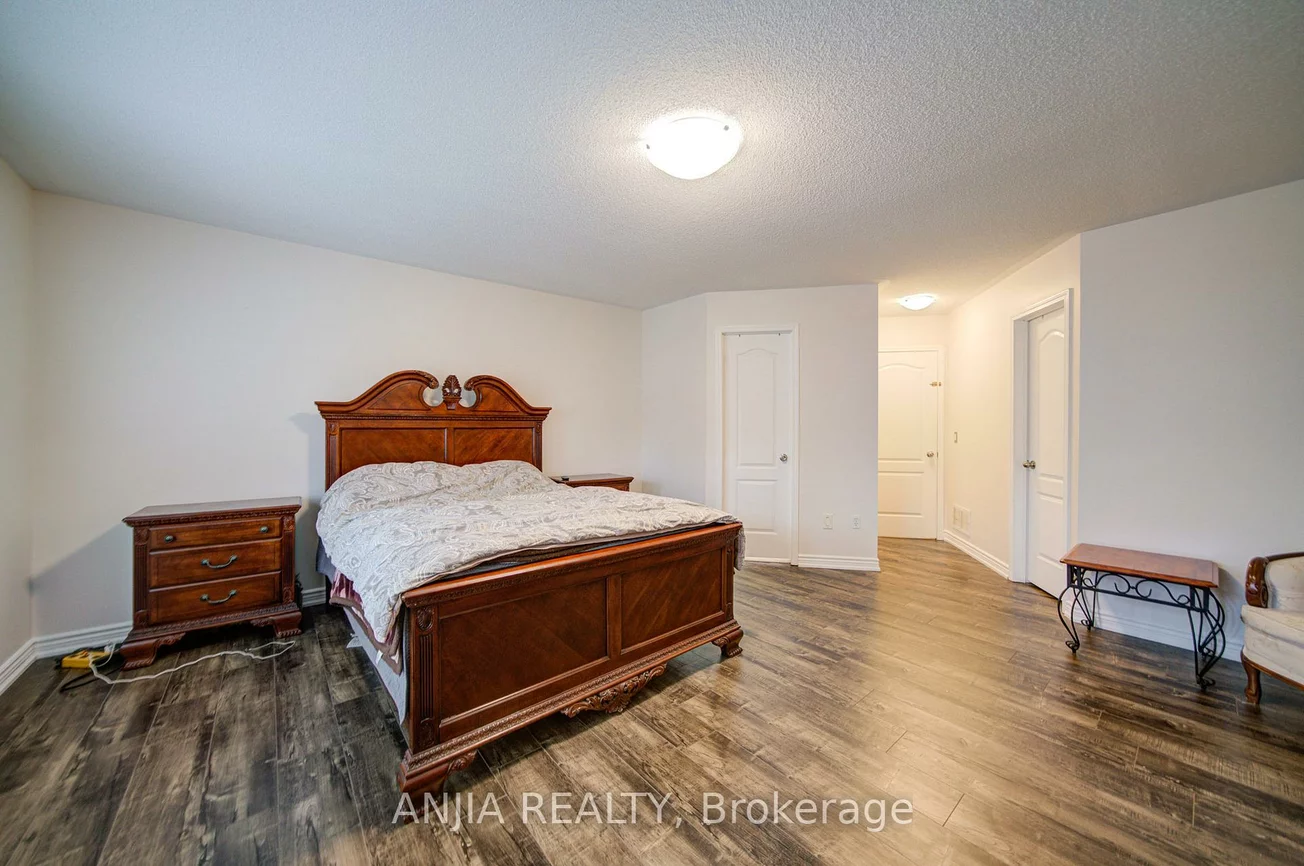 116, Emery Hill, Berczy, Markham