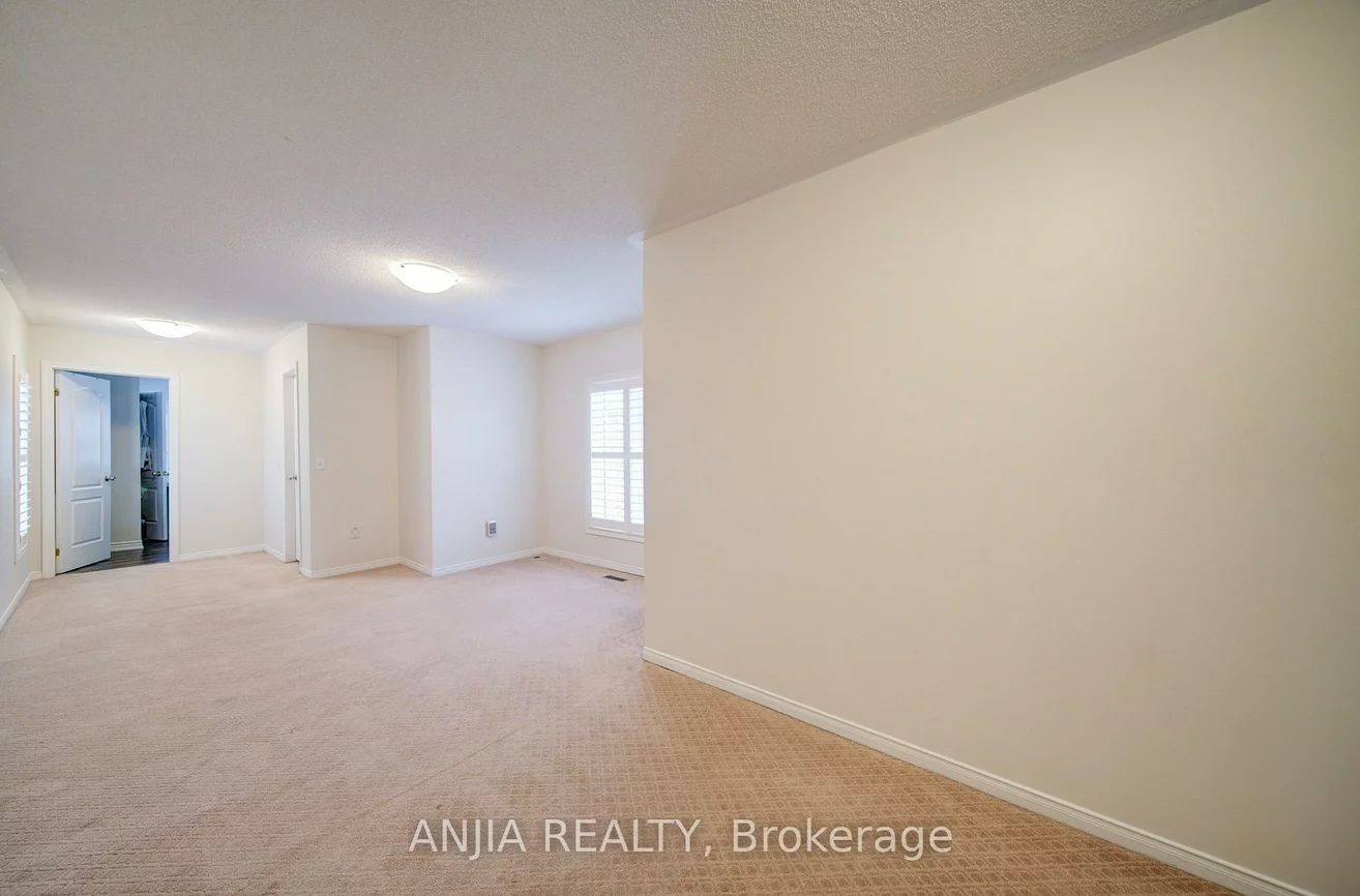 116, Emery Hill, Berczy, Markham