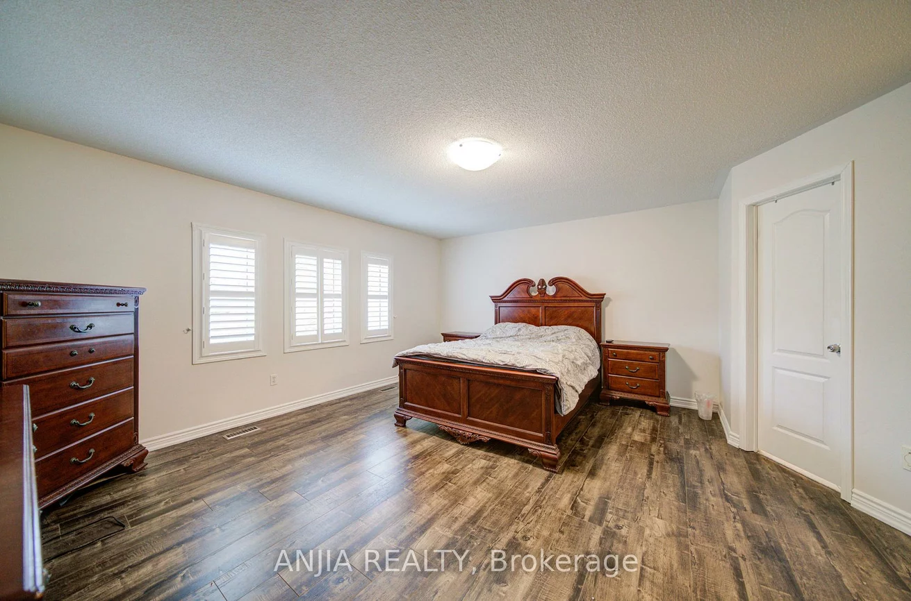 116, Emery Hill, Berczy, Markham