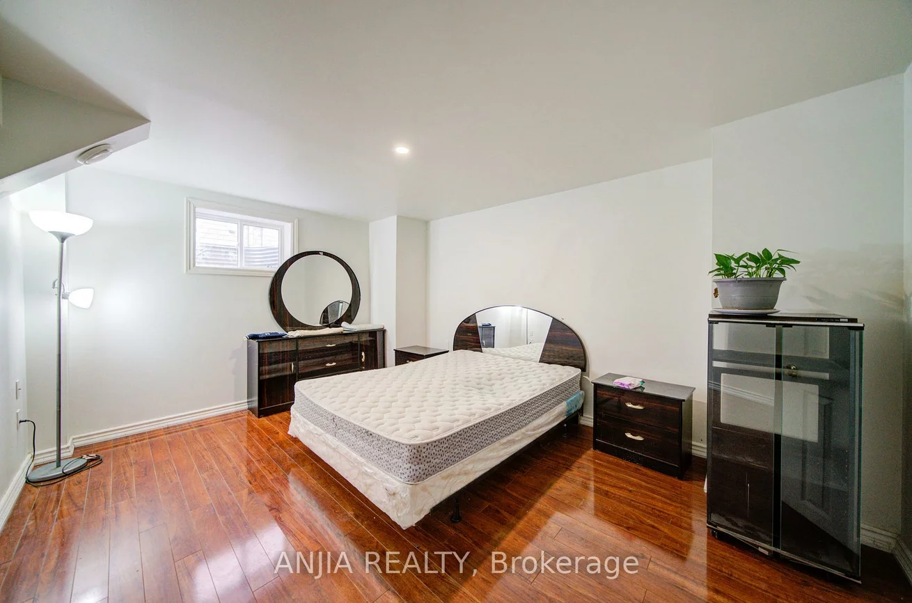 116, Emery Hill, Berczy, Markham