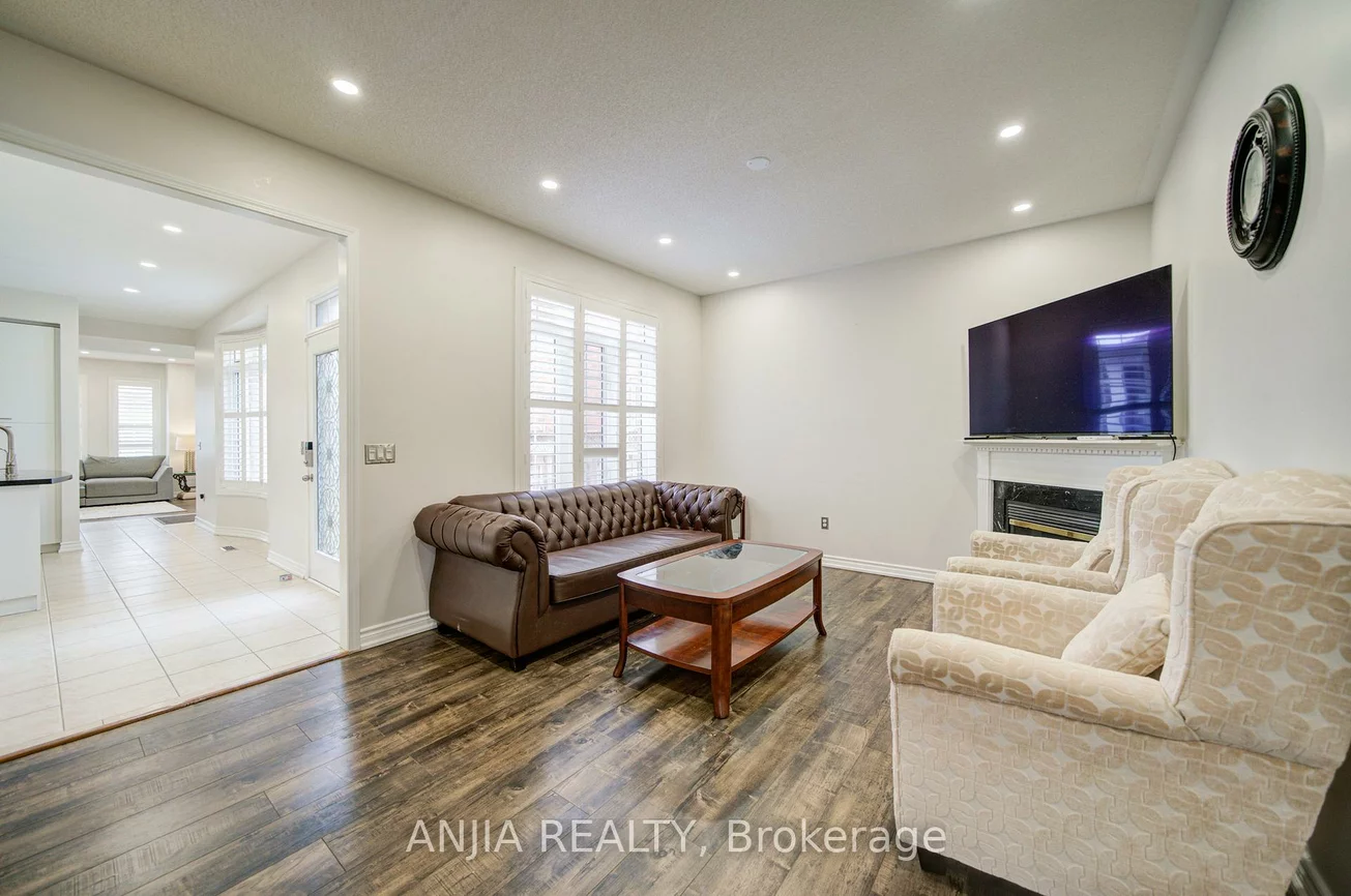 116, Emery Hill, Berczy, Markham
