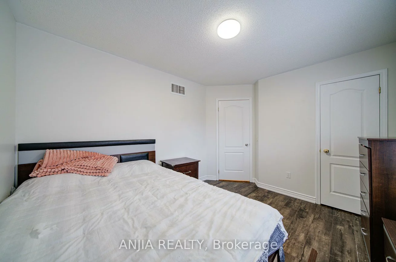 116, Emery Hill, Berczy, Markham