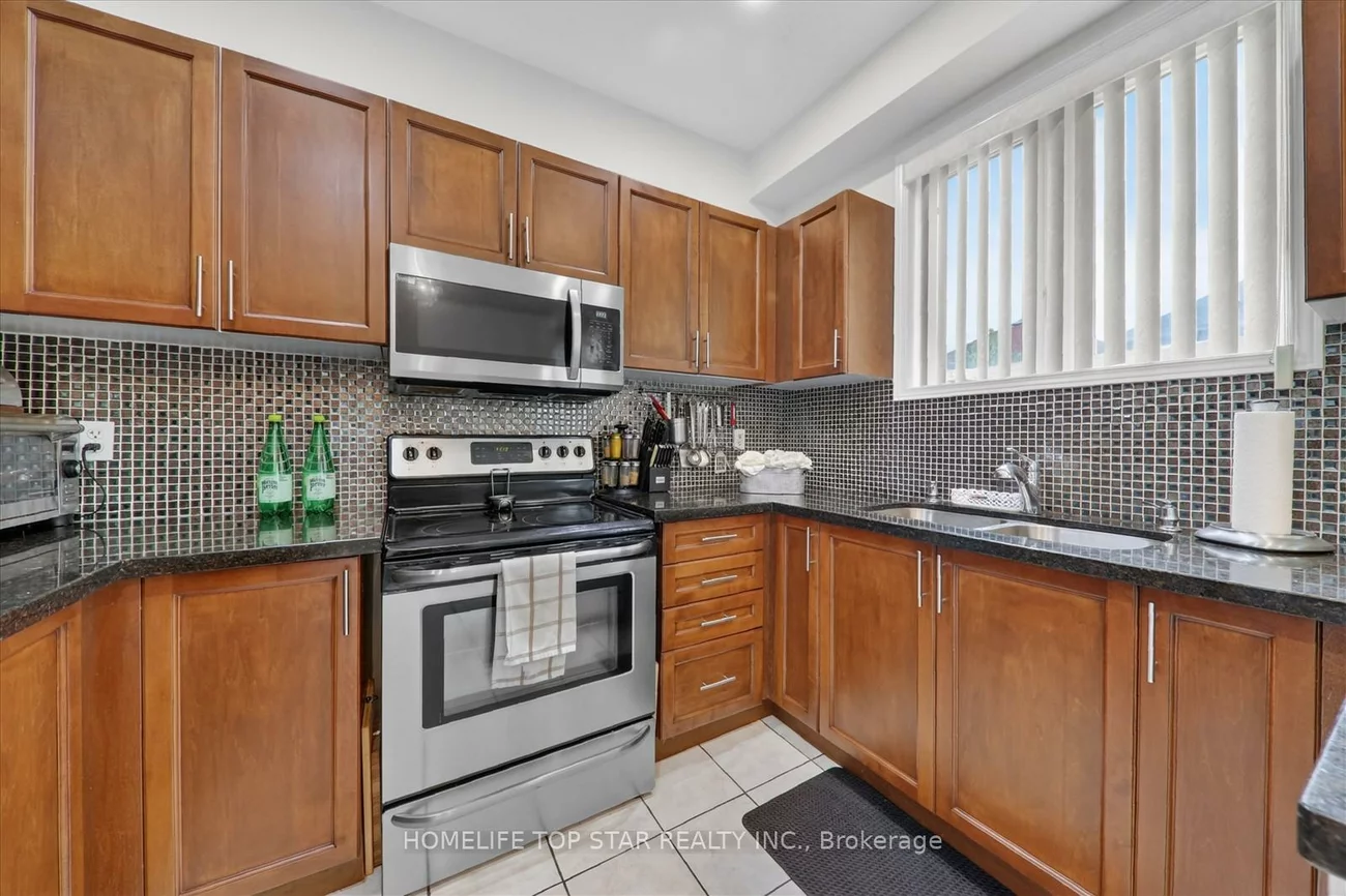 27, Lahore, Cedarwood, Markham