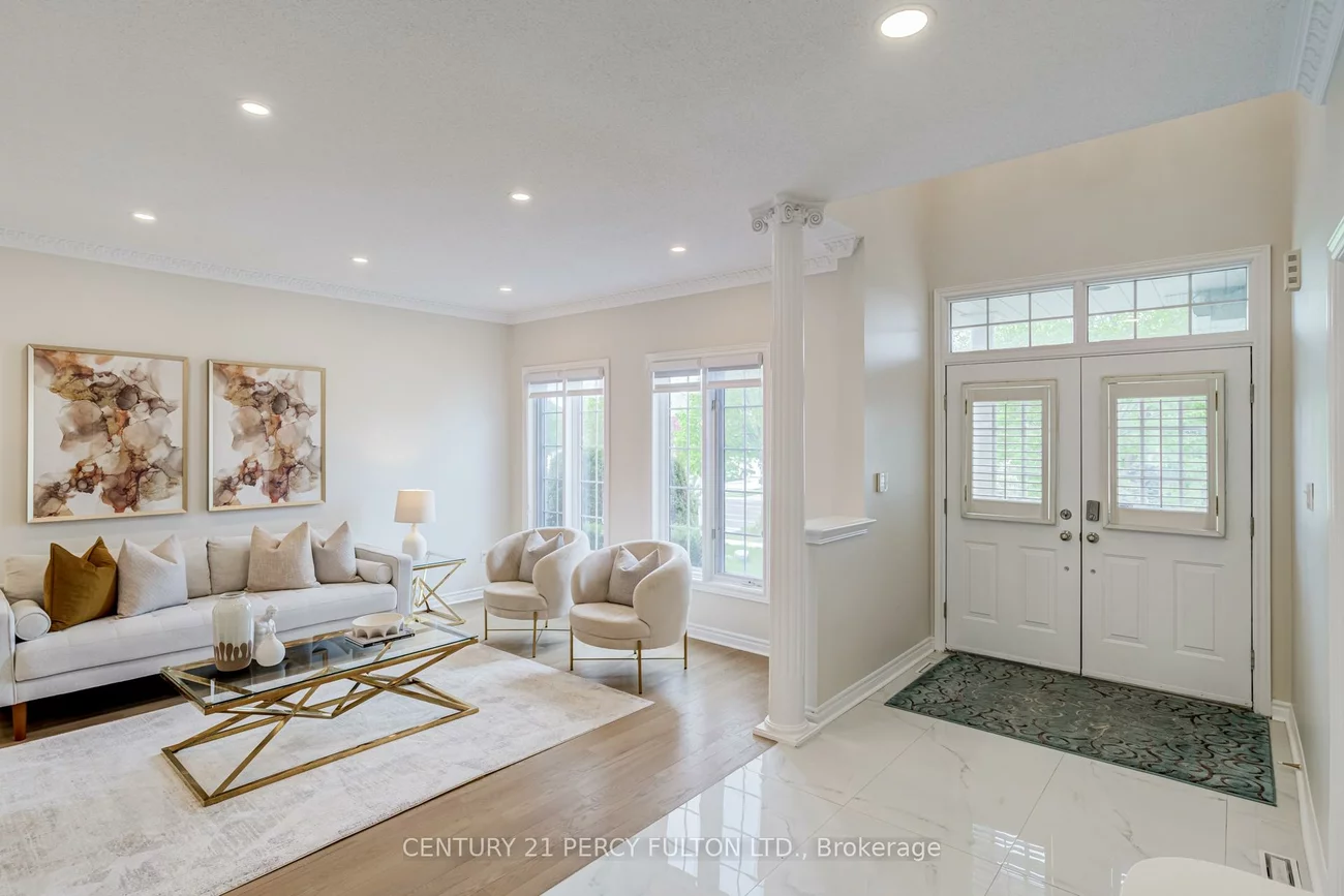 118, Village Gate, Cachet, Markham