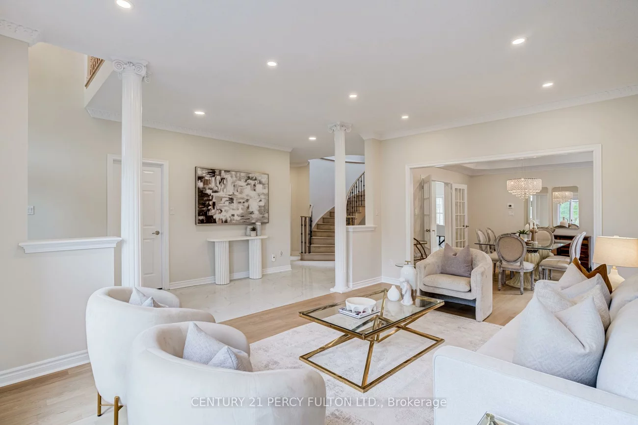 118, Village Gate, Cachet, Markham