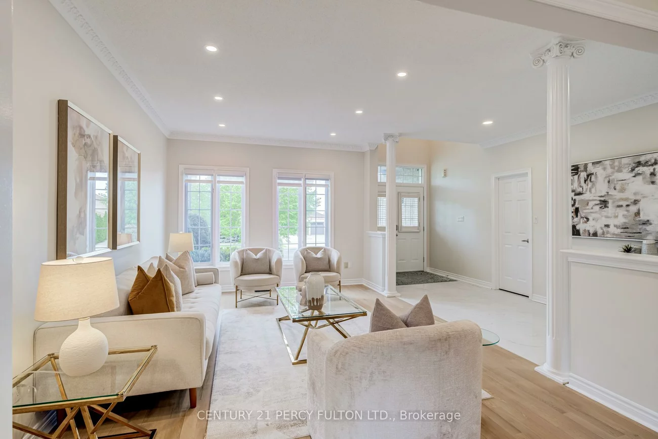 118, Village Gate, Cachet, Markham
