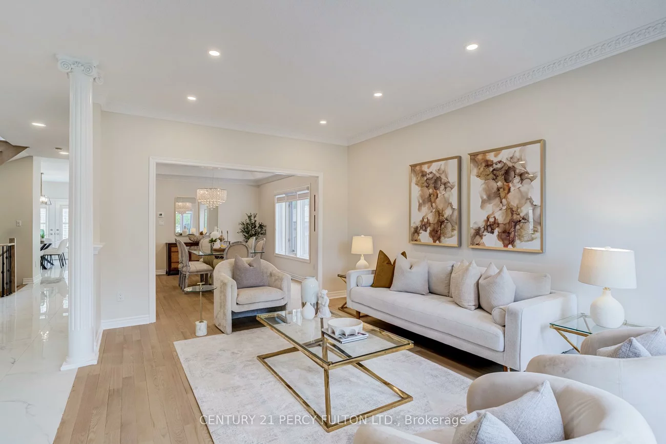 118, Village Gate, Cachet, Markham