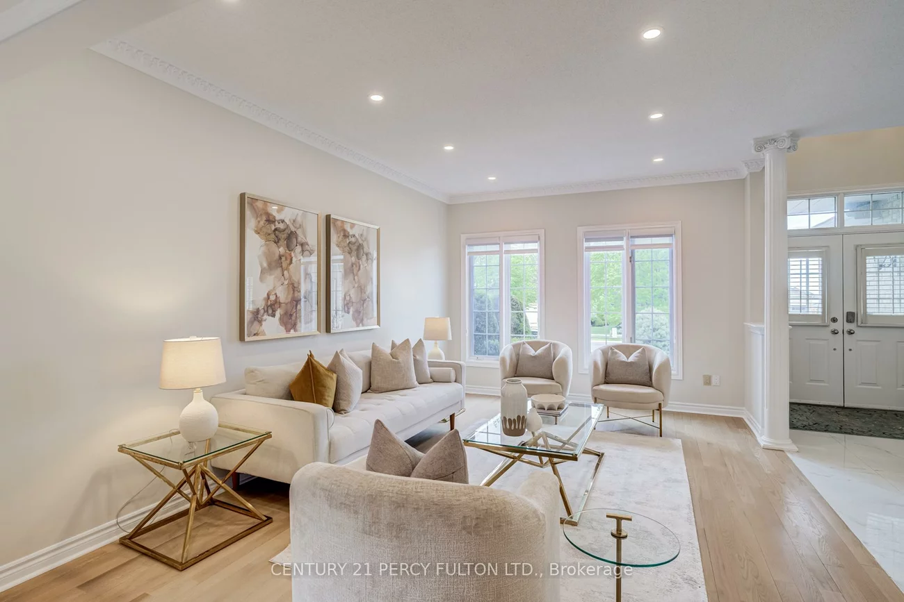 118, Village Gate, Cachet, Markham