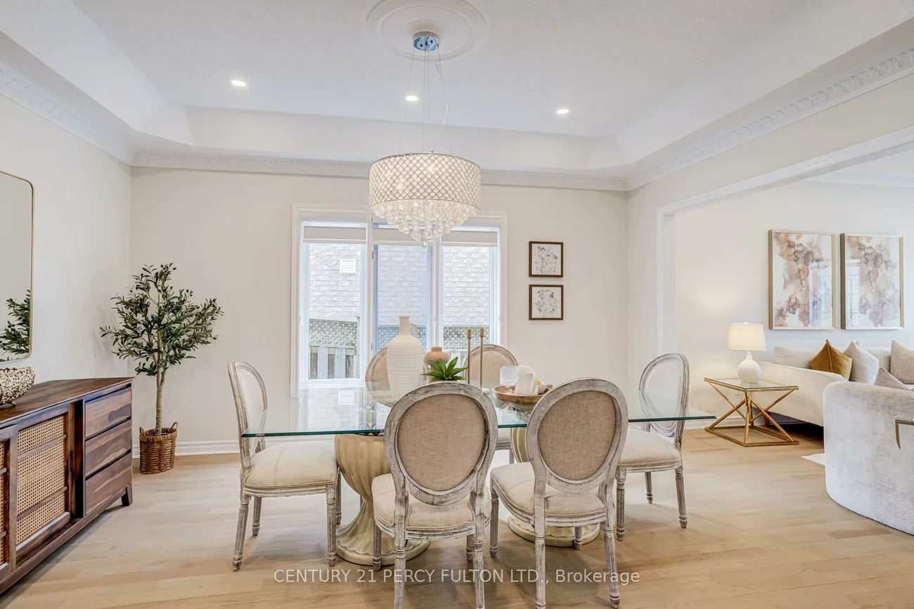 118, Village Gate, Cachet, Markham