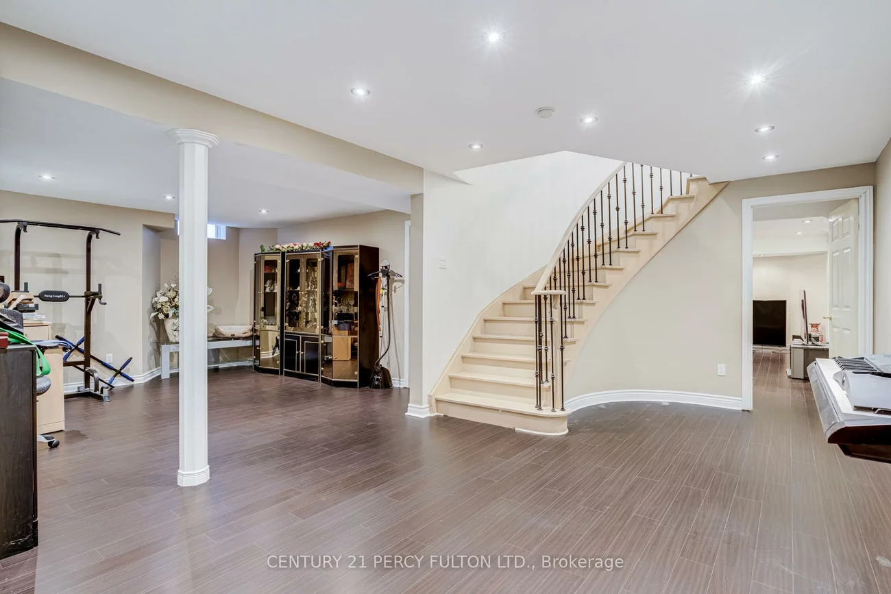 118, Village Gate, Cachet, Markham