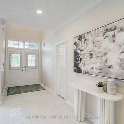 118, Village Gate, Cachet, Markham