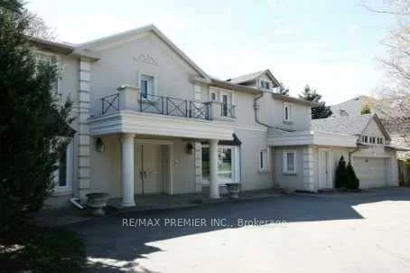 66, Laureleaf, Bayview Glen, Markham