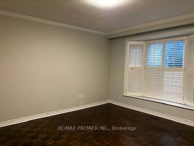 66, Laureleaf, Bayview Glen, Markham