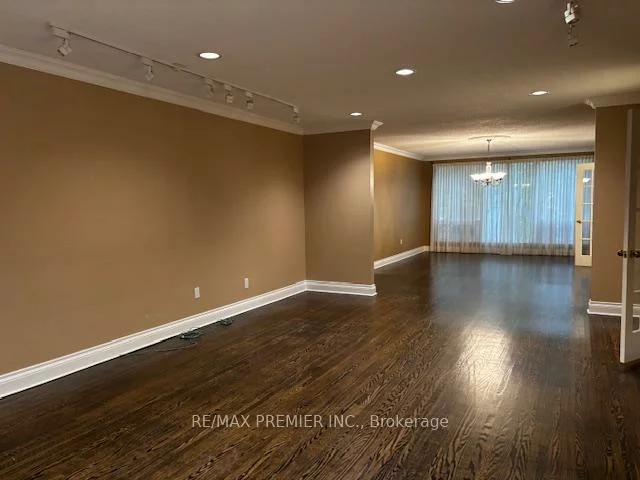 66, Laureleaf, Bayview Glen, Markham