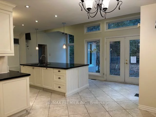 66, Laureleaf, Bayview Glen, Markham