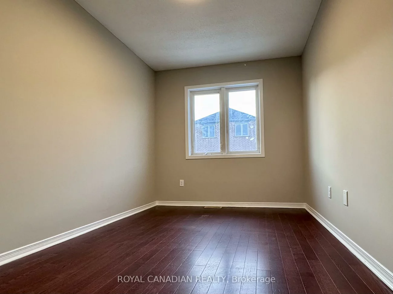 10, Guinevere, Cedarwood, Markham