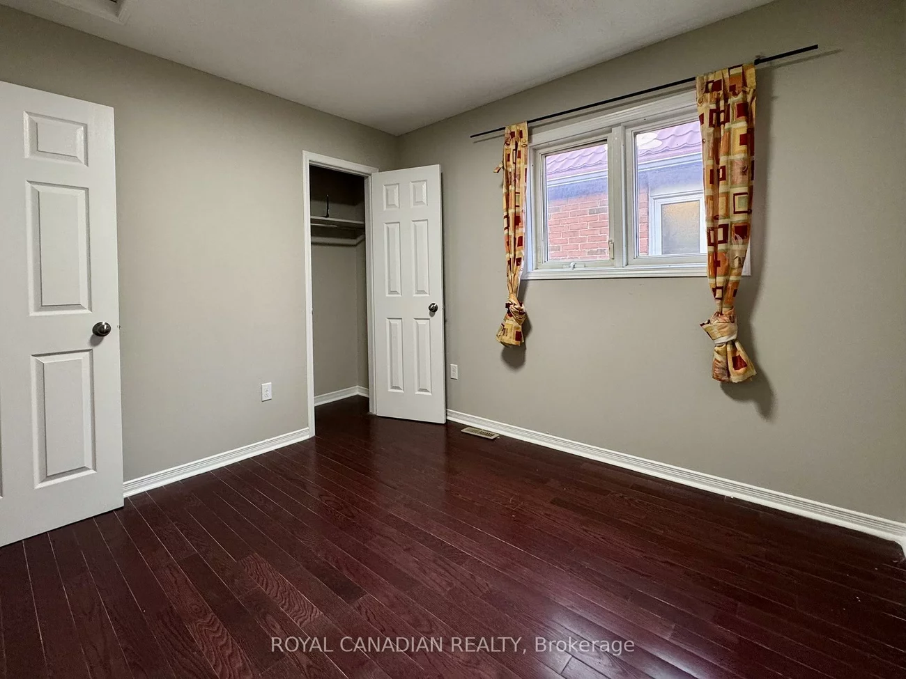 10, Guinevere, Cedarwood, Markham
