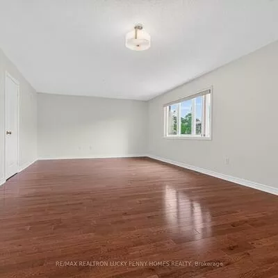 17, Coral Cove, Greensborough, Markham