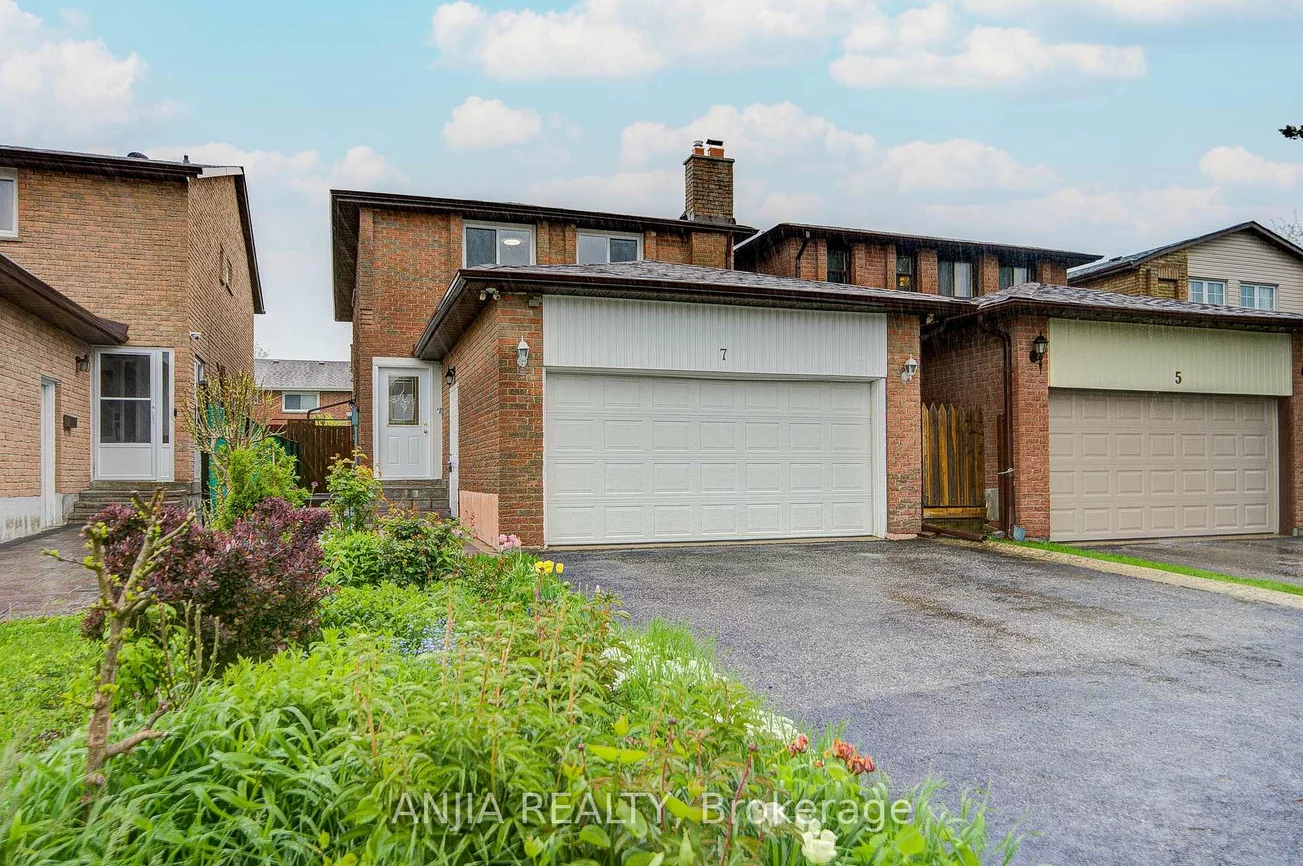 7, Downside, Milliken Mills West, Markham