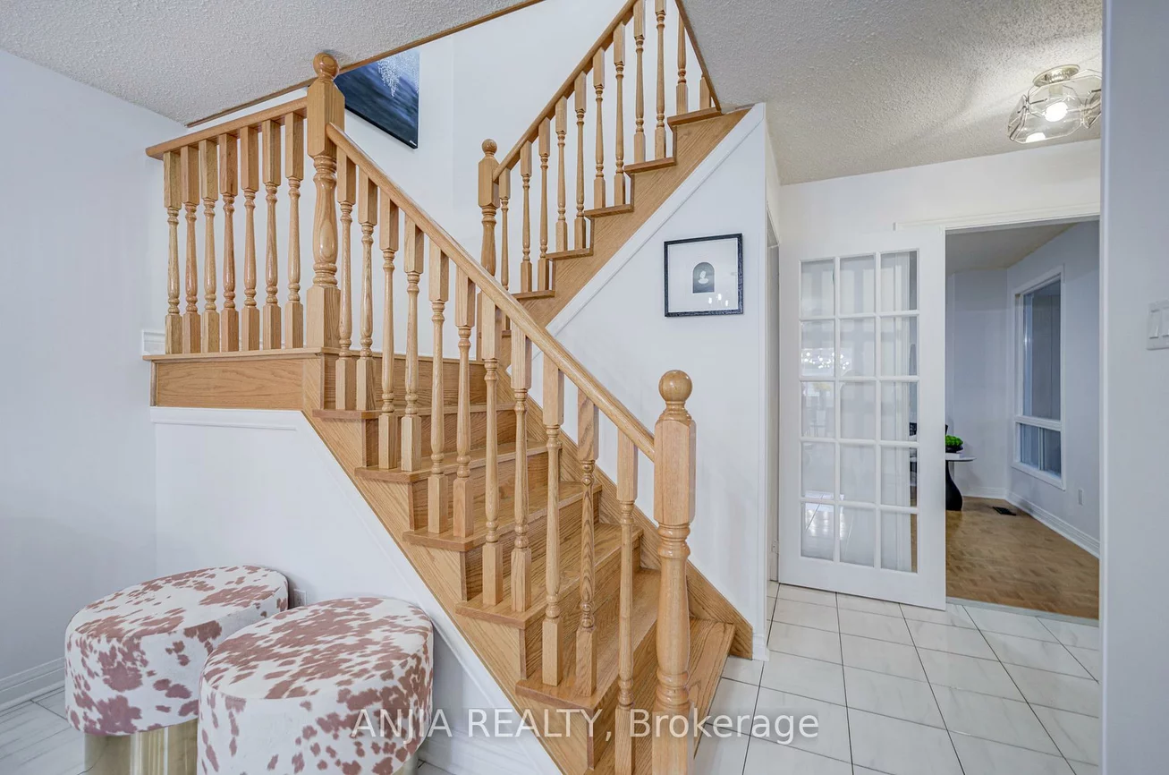 7, Downside, Milliken Mills West, Markham
