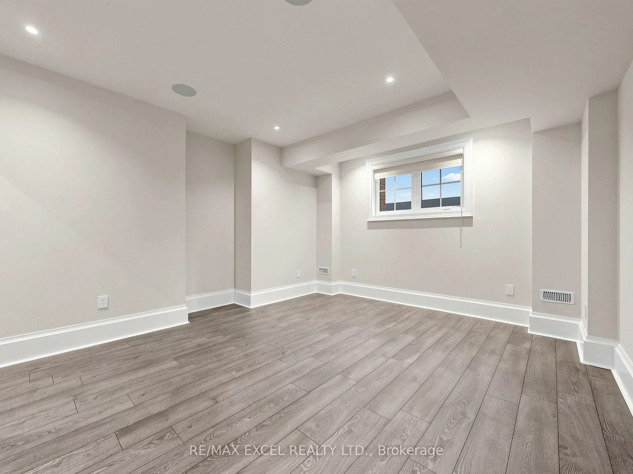 64, SUMMERFELDT, Unionville, Markham