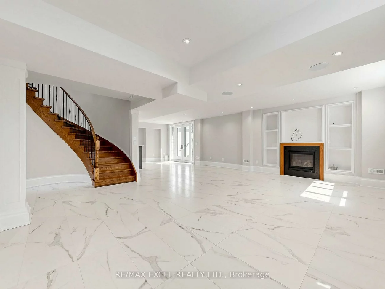64, SUMMERFELDT, Unionville, Markham