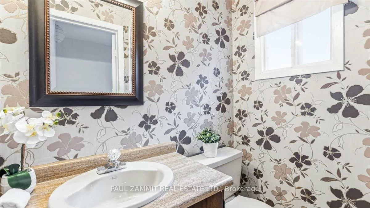 27, Ladyslipper, Bayview Glen, Markham
