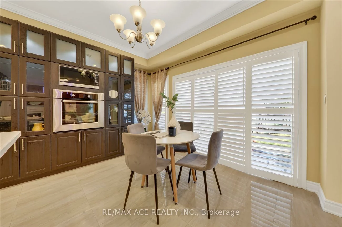 23, Appleview, Greensborough, Markham