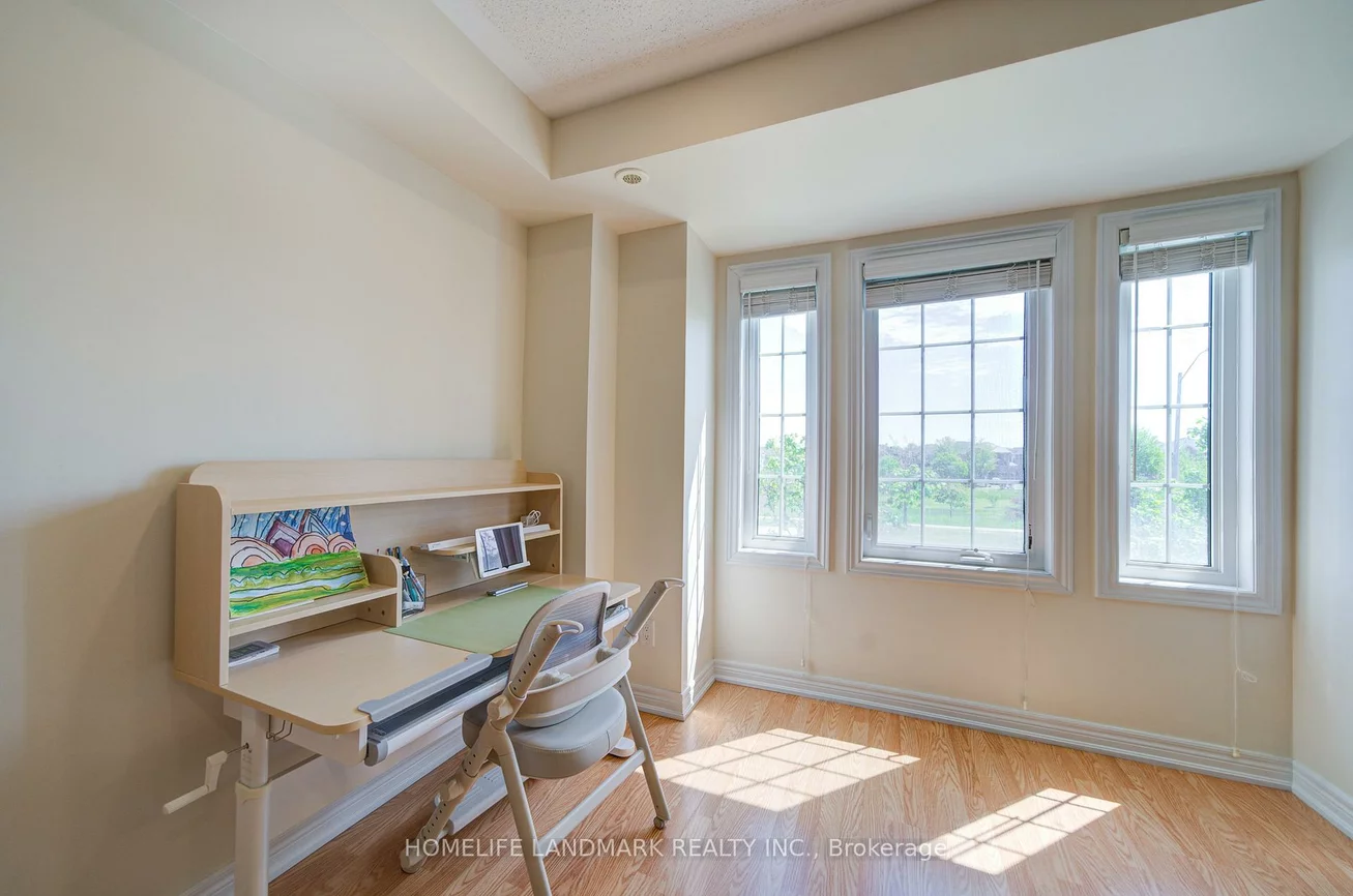 9976, McCowan, Berczy, Markham