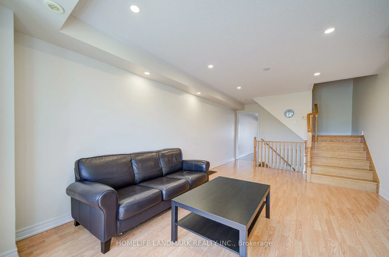 9976, McCowan, Berczy, Markham
